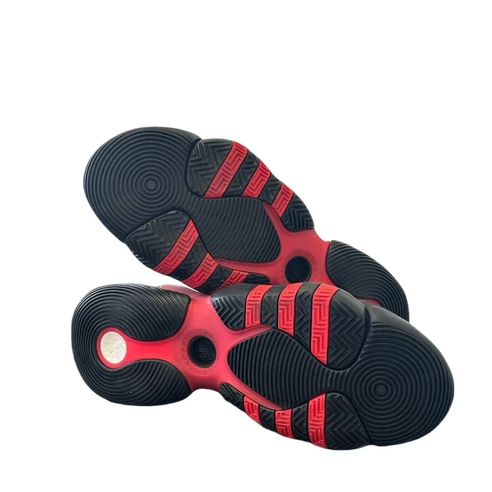 Adidas Trae Young 2 Low Hawks Black / Red Basketball‎ Shoes HQ0986 Size 10.5 NWT